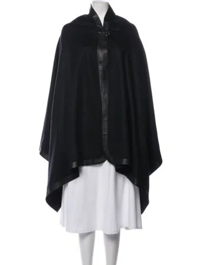 Pre-owned Hermes Cape In Black