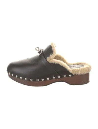 Pre-owned Hermes Carlotta Calfskin Mules In Black