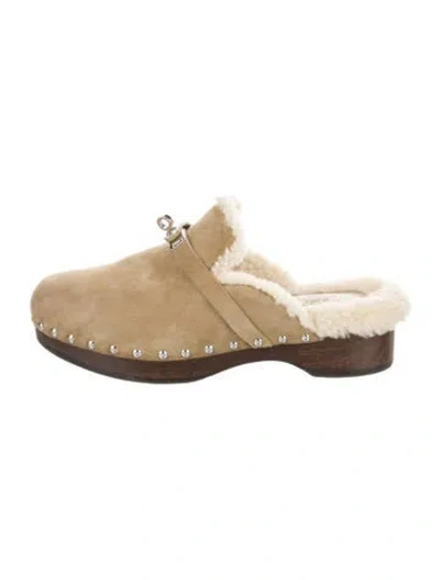 Pre-owned Hermes Carlotta Suede Mules In Neutral