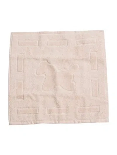 Pre-owned Hermes Carre Dada Baby Towel In Pink