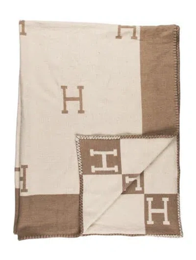 Pre-owned Hermes Cashmere Avalon Throw Blanket In Neutral