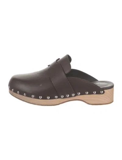 Pre-owned Hermes Cayla Leather Mules In Brown