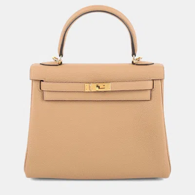 Pre-owned Hermes Chai Togo Kelly 25 In Sand