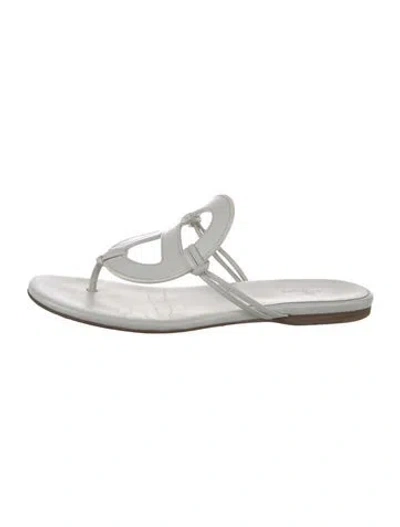 Pre-owned Hermes Chaîne D'ancre Insignia Leather Flip Flops In White