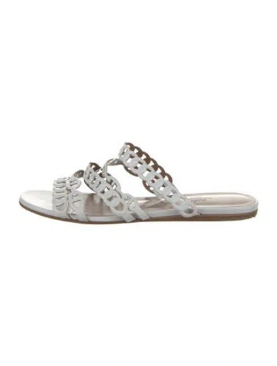 Pre-owned Hermes Chaîne D'ancre Insignia Leather Slides In White