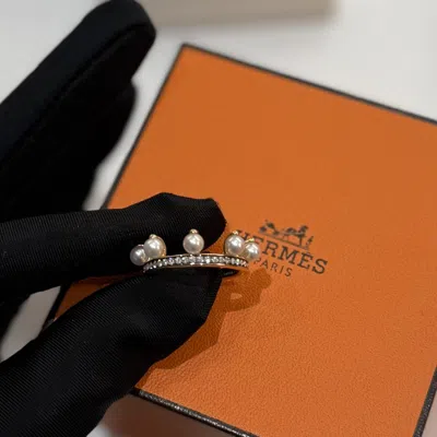 Pre-owned Hermes Chandra Pearl And Diamond Ring Eu 51