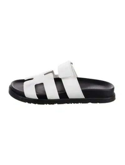 Pre-owned Hermes Chypre Calfskin Slides In White
