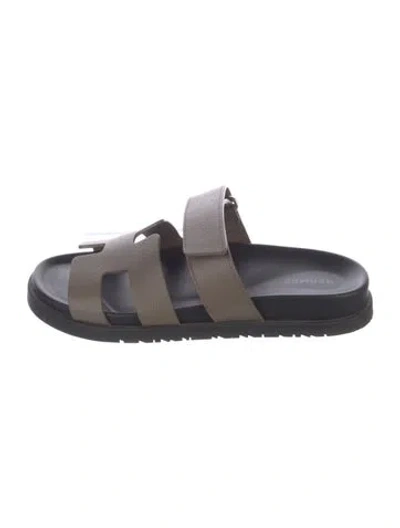 Pre-owned Hermes Chypre H Logo Slides In Black