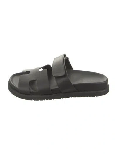 Pre-owned Hermes Chypre H Logo Slides In Black