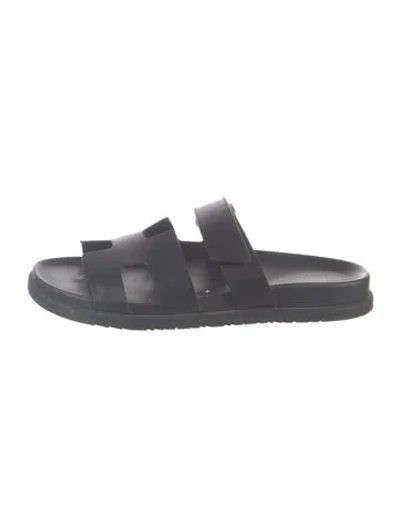 Pre-owned Hermes Chypre H Logo Slides In Black