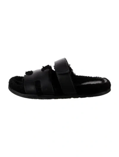 Pre-owned Hermes Chypre H Logo Slides In Black