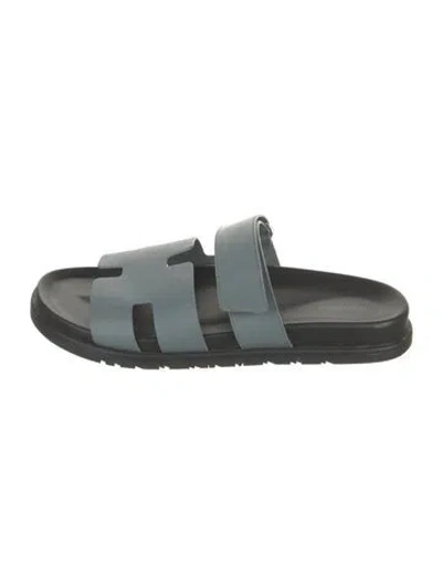 Pre-owned Hermes Chypre H Logo Slides In Blue