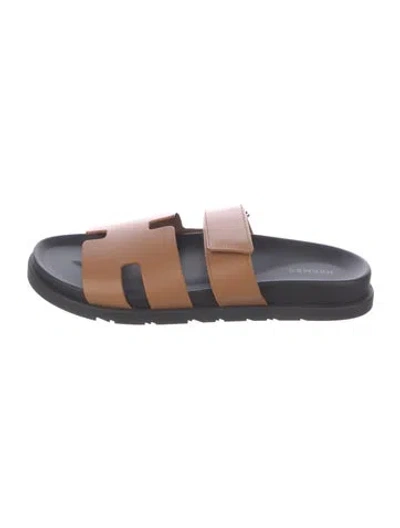 Pre-owned Hermes Chypre H Logo Slides In Brown
