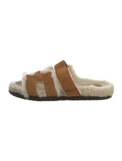 Pre-owned Hermes Chypre H Logo Slides In Brown