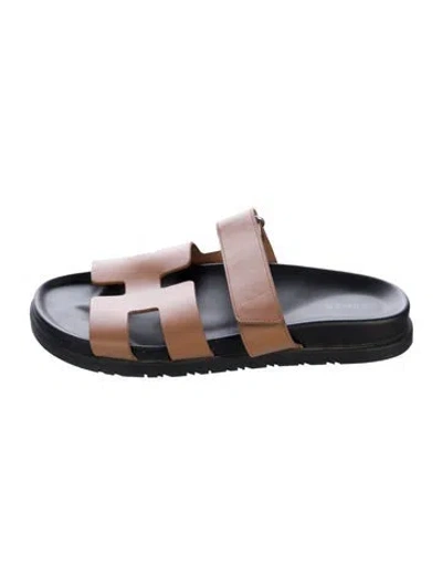 Pre-owned Hermes Chypre H Logo Slides In Brown