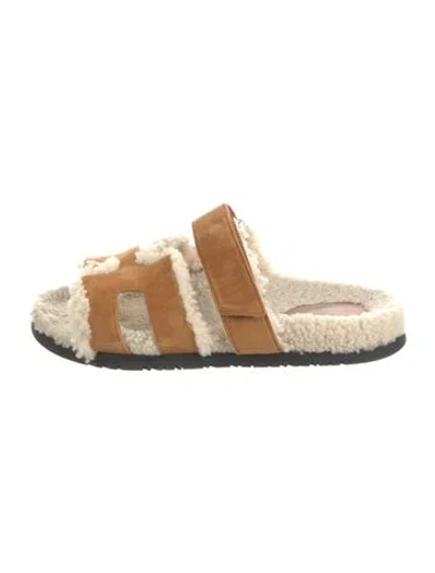 Pre-owned Hermes Chypre H Logo Slides In Brown