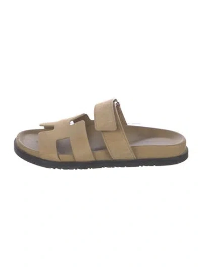 Pre-owned Hermes Chypre H Logo Slides In Brown