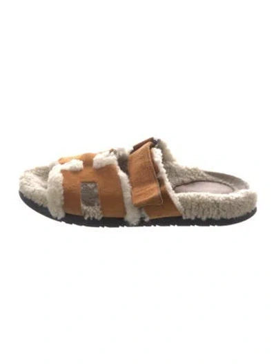 Pre-owned Hermes Chypre H Logo Slides In Brown