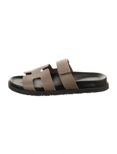 Pre-owned Hermes Chypre H Logo Slides In Brown