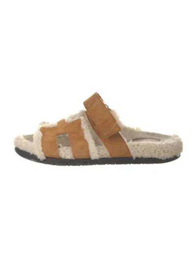 Pre-owned Hermes Chypre H Logo Slides In Brown