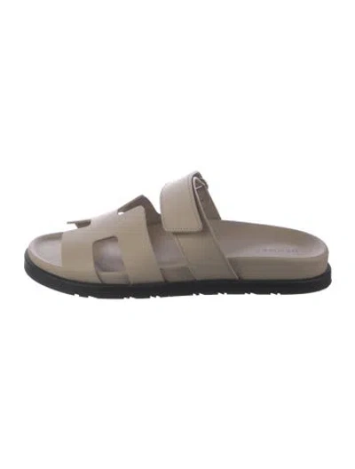 Pre-owned Hermes Chypre H Logo Slides In Grey