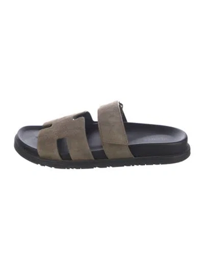 Pre-owned Hermes Chypre H Logo Slides In Neutral