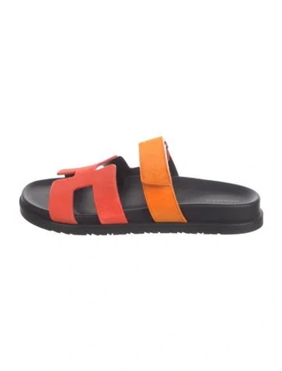 Pre-owned Hermes Chypre H Logo Slides In Red