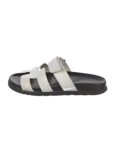 Pre-owned Hermes Chypre H Logo Slides In White