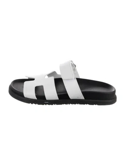 Pre-owned Hermes Chypre H Logo Slides In White