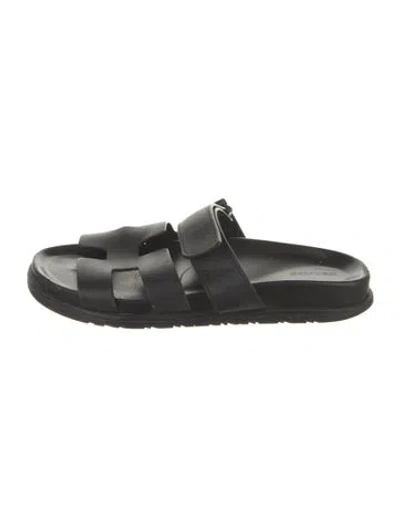 Pre-owned Hermes Chypre Leather Slides In Black