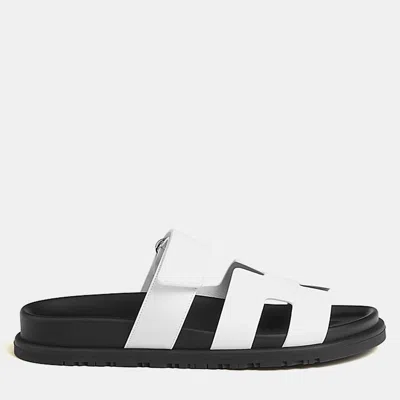 Pre-owned Hermes Chypre Sandal Size 42 Blanc Calfskin In Black
