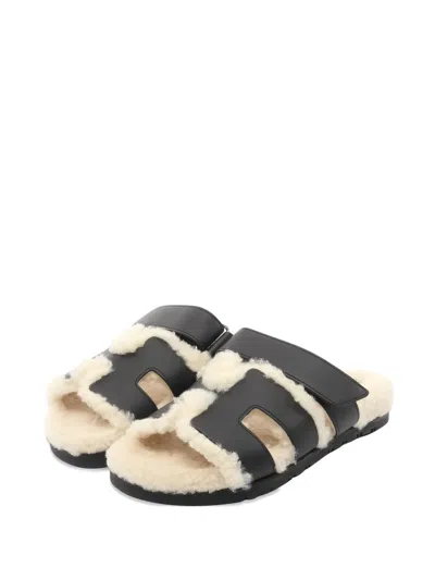 Pre-owned Hermes Chypre Sandals In Black