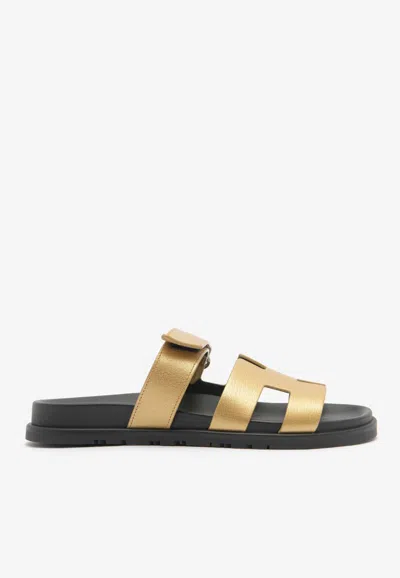 Pre-owned Hermes Chypre Sandals In Doré Grained Goatskin In Dore