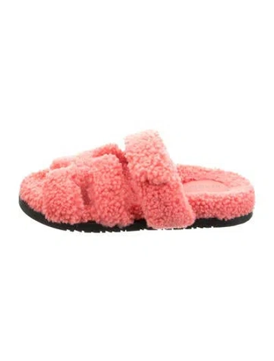 Pre-owned Hermes Chypre Shearling Slides In Pink