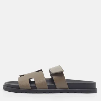 Pre-owned Hermes Hermès Chypre Size 43 Brown Leather Flat Sandals