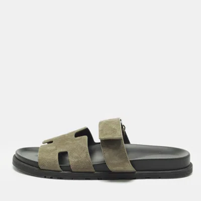 Pre-owned Hermes Hermès Chypre Size 43.5 Dark Green Suede Flat Slide