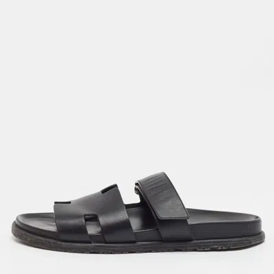 Pre-owned Hermes Chypre Size 44 Black Leather Flat Slides