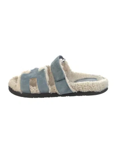 Pre-owned Hermes Chypre Suede Slides In Blue
