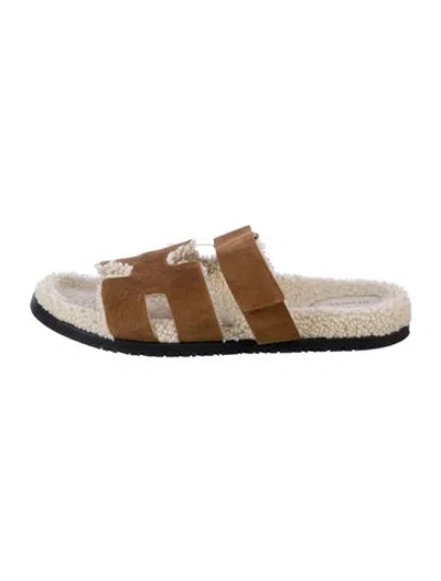 Pre-owned Hermes Chypre Suede Slides In Brown