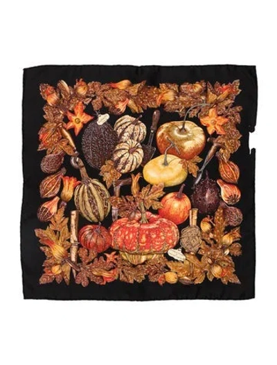 Pre-owned Hermes Citrouilles Et Coloquintes Silk Scarf In Black