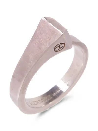 Pre-owned Hermes Clou De Forge Engraved-logo Ring In Silver