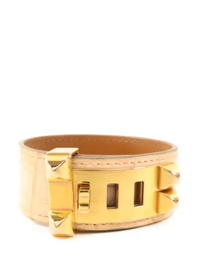 Pre-owned Hermes Collier De Chien Crocodile-effect Bangle In Gold