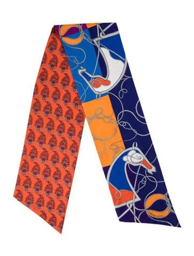 Pre-owned Hermes Coup De Fouet Au Bloc Maxi Silk Twilly Scarf In Orange