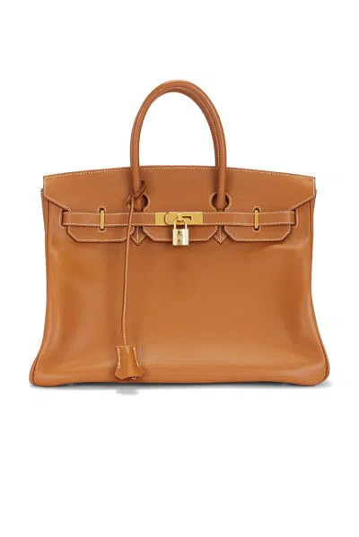 Pre-owned Hermes Courchevel Birkin 35 Handbag In Gold