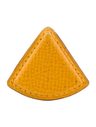 Pre-owned Hermes Courchevel Triangle Scarf Ring Calfskin Scarf In Gold
