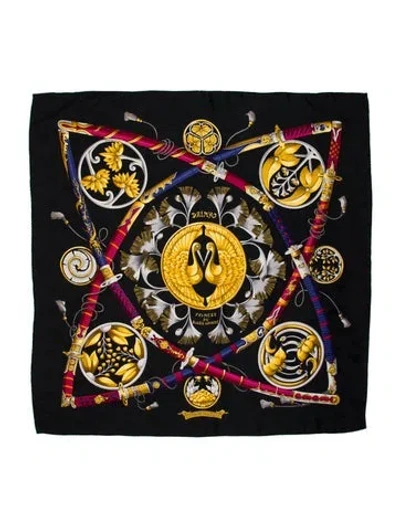 Pre-owned Hermes Daimyo Princes Du Soleil Levant Silk Scarf In Black