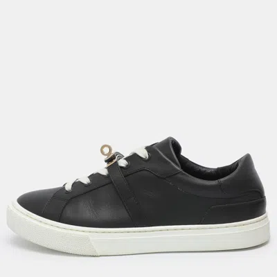 Pre-owned Hermes Day Size 38 Black Leather Low Top Sneakers