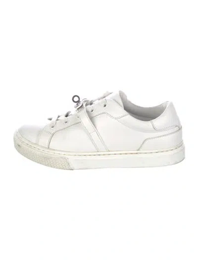 Pre-owned Hermes Day Sneakers In White