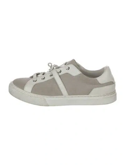 Pre-owned Hermes Day Sneakers In White