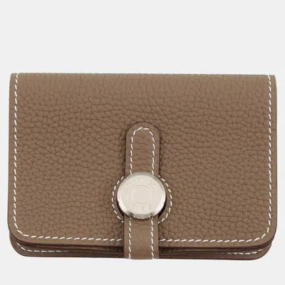Pre-owned Hermes Dogon Card Case Etoupe Taurillon Clemence In Brown